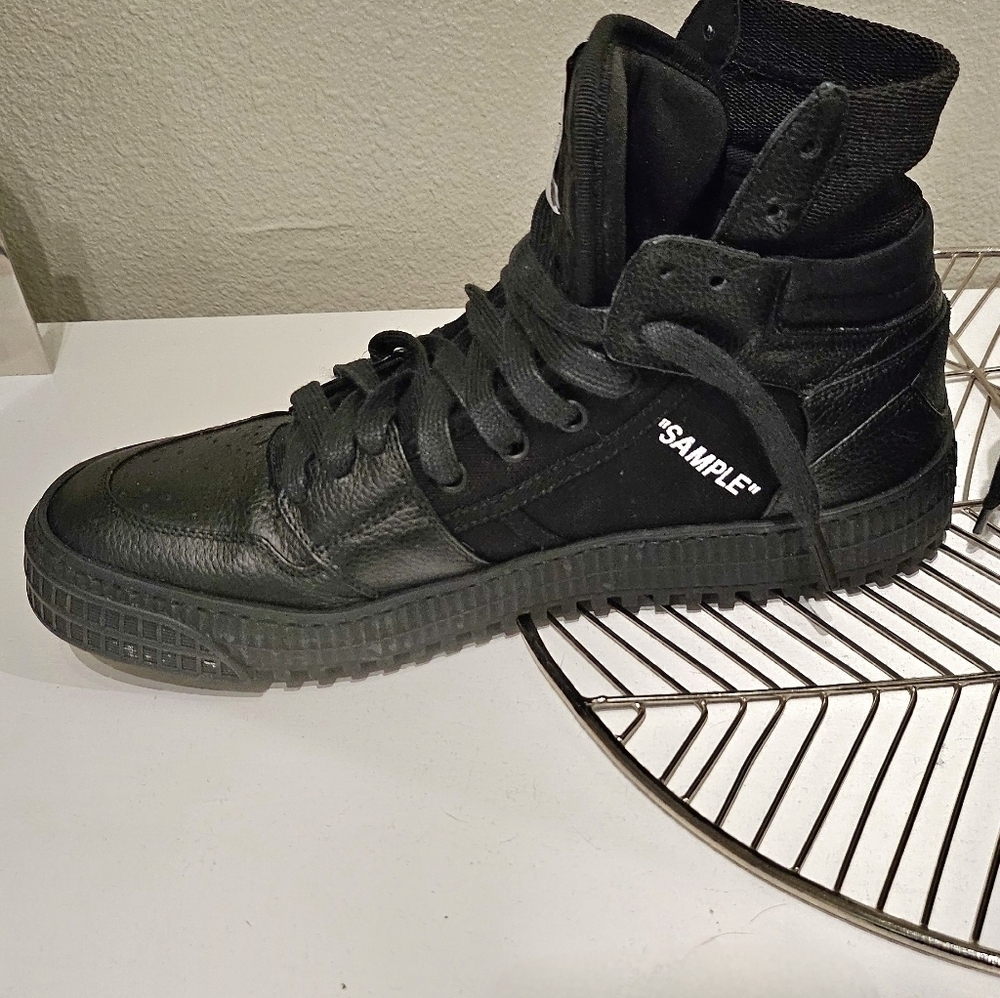 Off-White | 3.0 Off Court High Tops - Picture 3 of 6